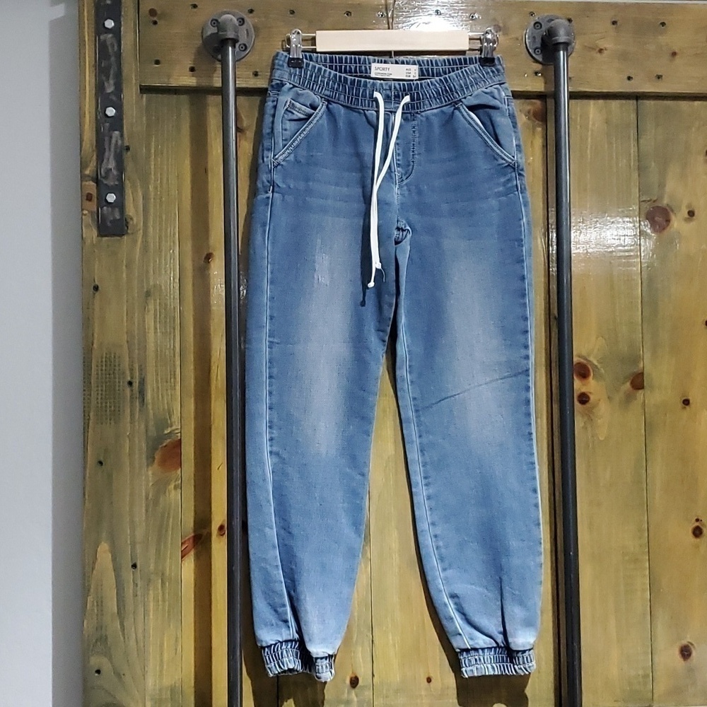 DENIM CHAMBRAY COTTON ON JOGGER SPORTY JEANS SIZE 2